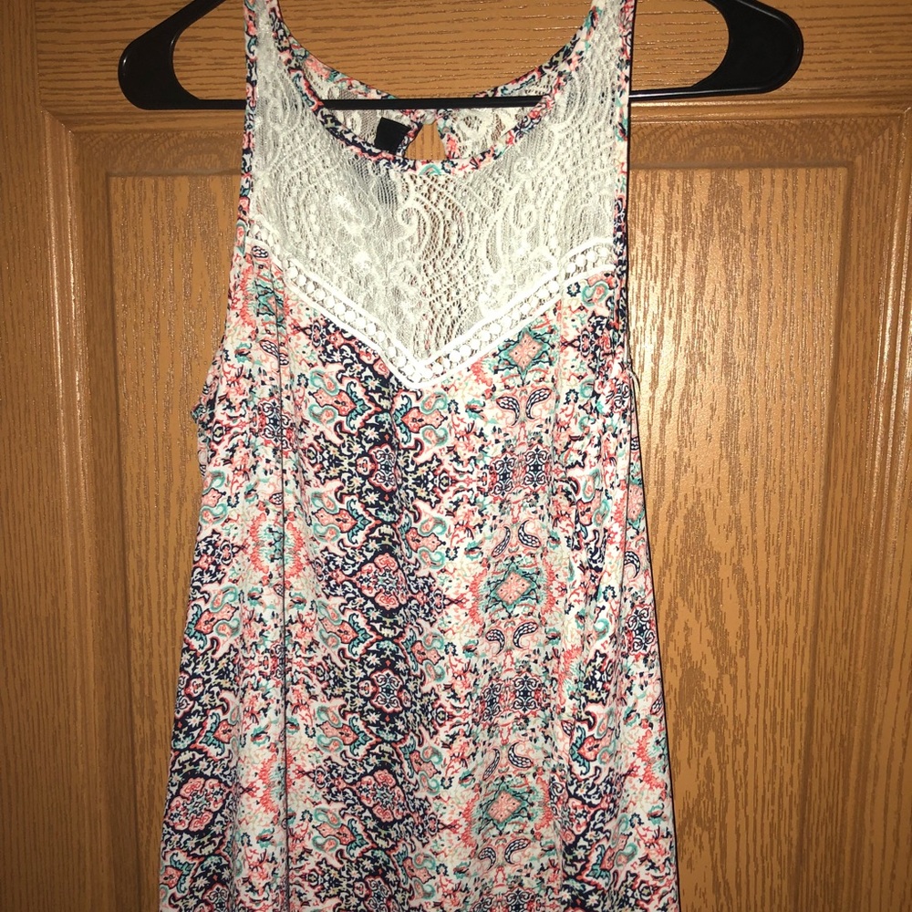 Tank top - Picture 2 of 3